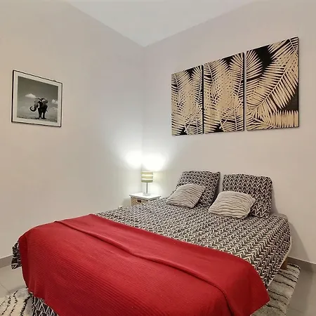 Appartement T2 Historique Plein Centre Ajaccio (Corsica)